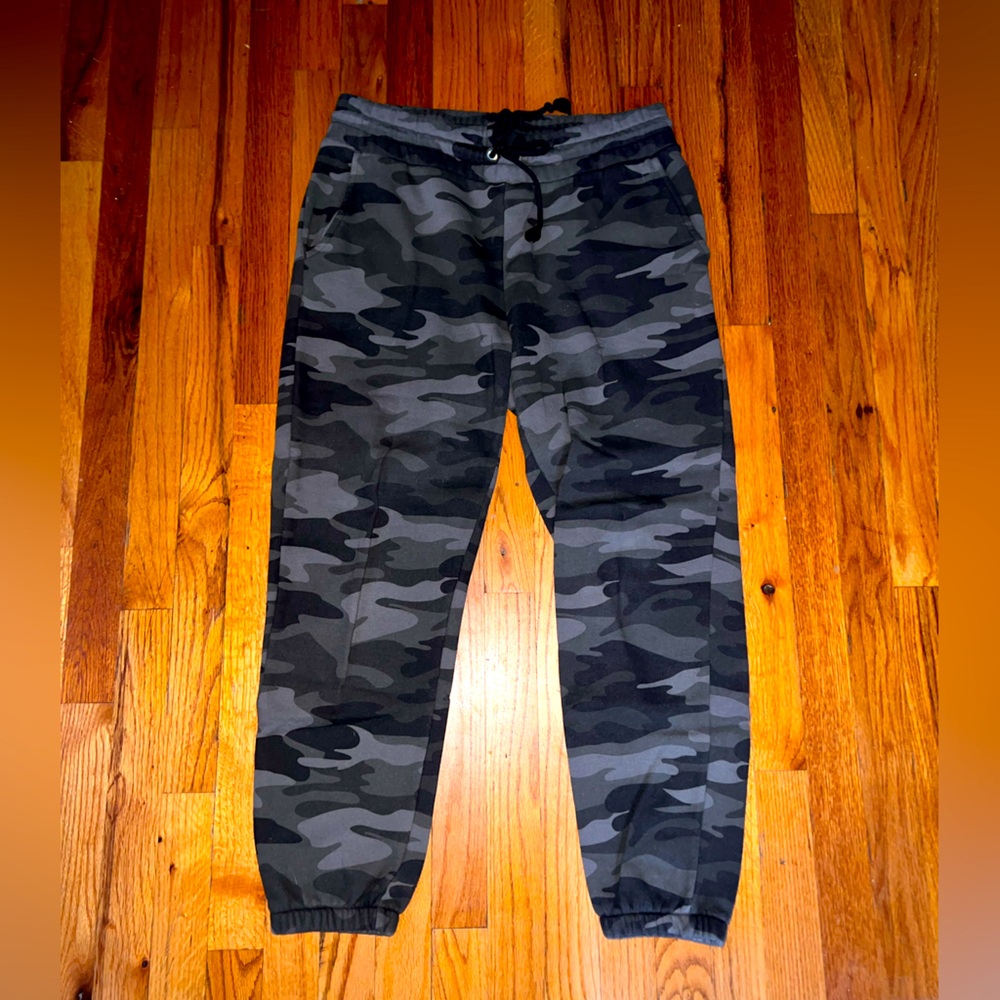 Wild Fable Sweatpants Size M. Excellent Condition. True to size.